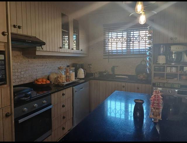 3 BEDROOM APARTMENT FOR SALE IN VELD EN VLEI